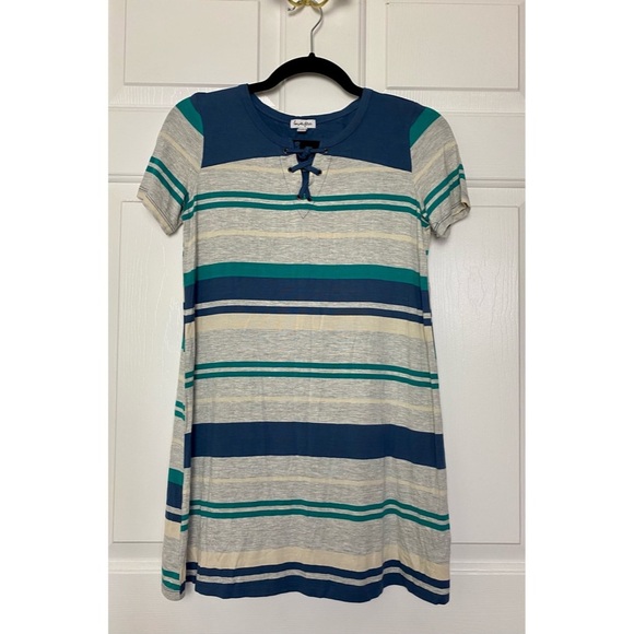 love, Fire Tops - Love, Fire stripe lace front dress